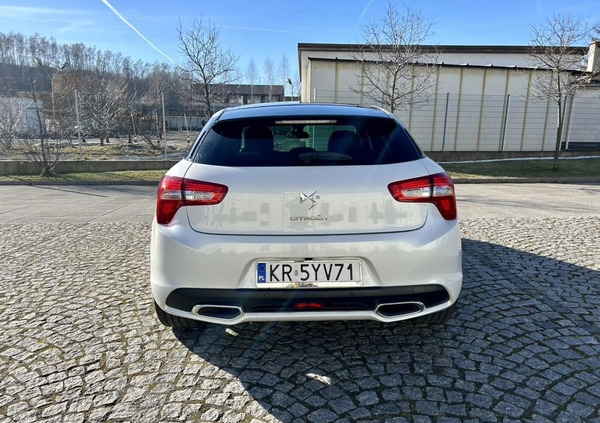 Citroen DS5 cena 39900 przebieg: 250000, rok produkcji 2012 z Wałbrzych małe 154